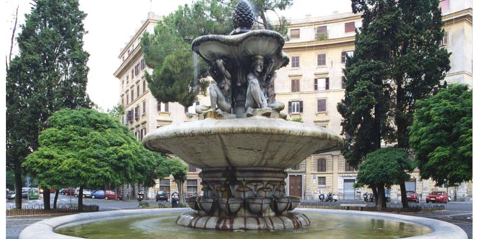 Fontana in piazza dei Quiriti