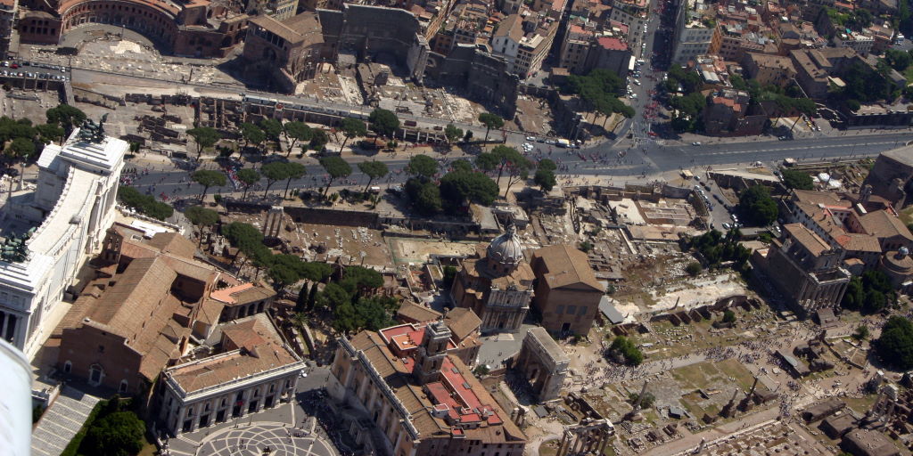 Veduta aerea dell’area dei Fori Imperiali