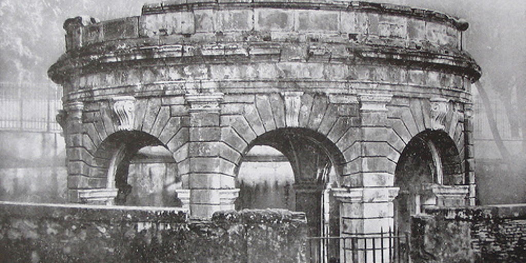 La Loggia dei Vini in una foto di inizio Novecento(Archivio Fotografico Direzione Patrimonio artistico delle ville storiche)