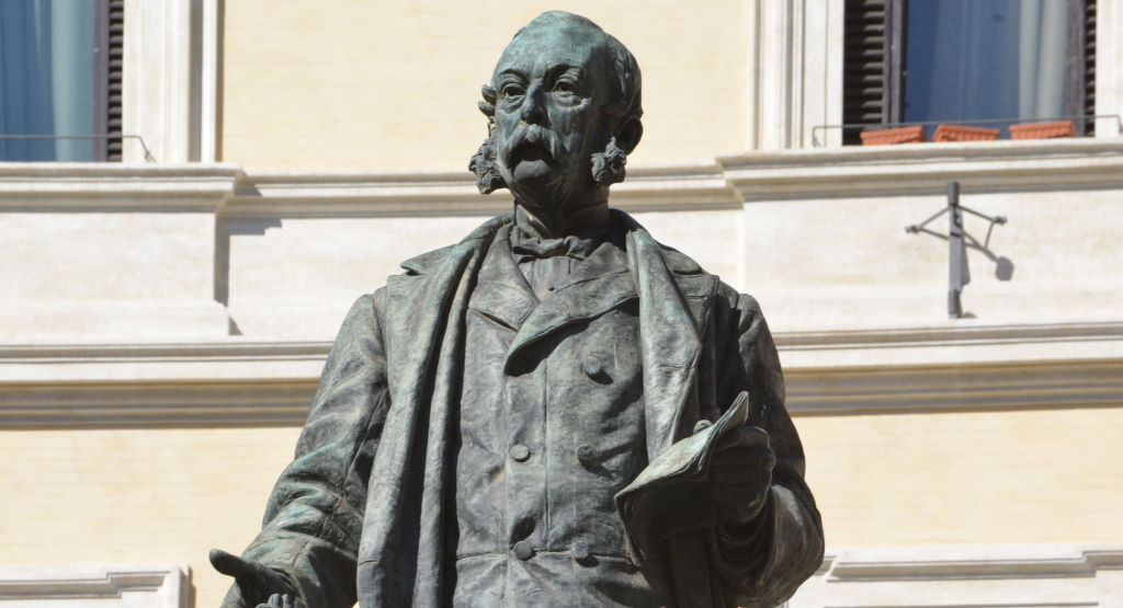 Monumento a Marco Minghetti Monumento a Marco Minghetti