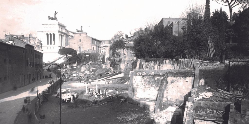 Gli sventramenti alle pendici del Campidoglio. Roma, Museo di Roma, Archivio Fotografico.