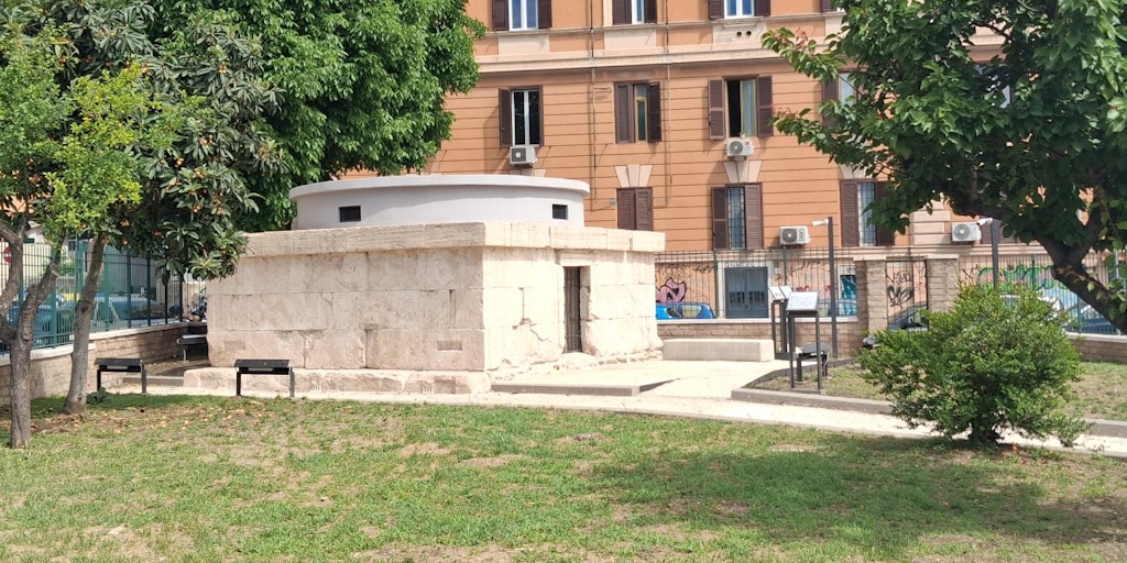Il sepolcro di largo E. Talamo, ultima tappa della visita
