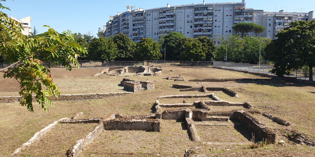 Villa Romana di Tor de’ Cenci: sullo sfondo il quartiere di Spinaceto