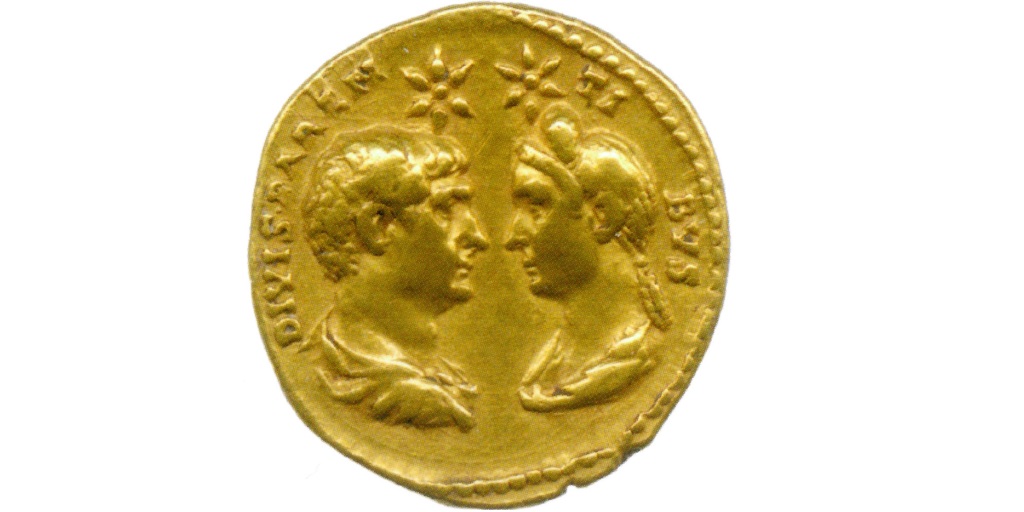 Moneta d’oro con i ritratti di Traiano e Plotina