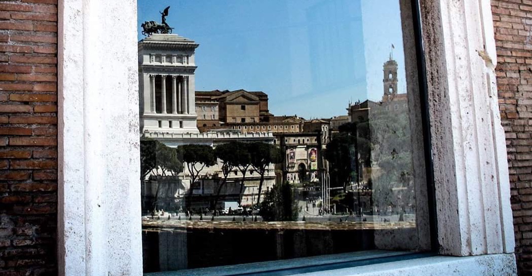 #FinestresuRoma, il contest fotografico per #laculturaincasa