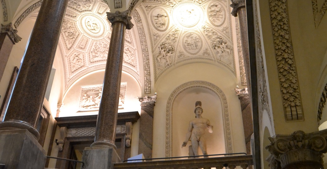 Scalone interno Scalone interno