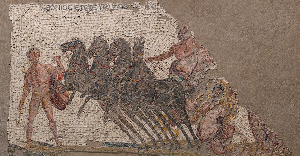 Centrale Montemartini, Sala Caldaie, Mosaico con ratto di Proserpina, dettaglio con carro di Plutone_fotografia © Zeno Colantoni (2015) Centrale Montemartini, Sala Caldaie, Mosaico con ratto di Proserpina, dettaglio con carro di Plutone_fotografia © Zeno Colantoni (2015)