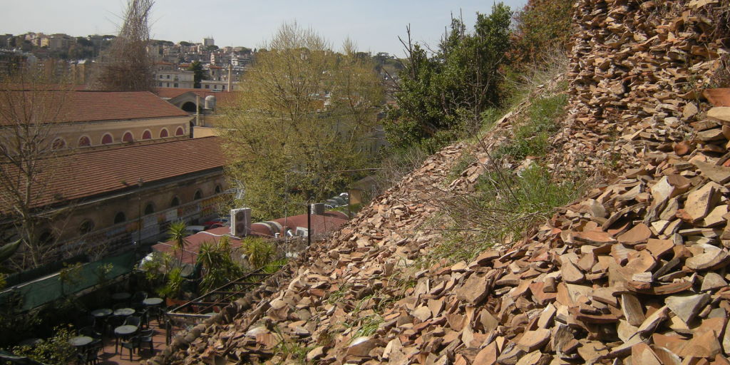 Pendici Monte Testaccio lato Mattatoio