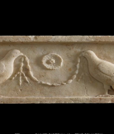 Capitolini Fregio con colombre del IV sec. a. C.