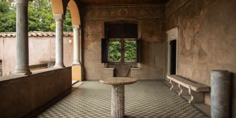 veduta della casina dall’esterno veduta della casina dall’esterno