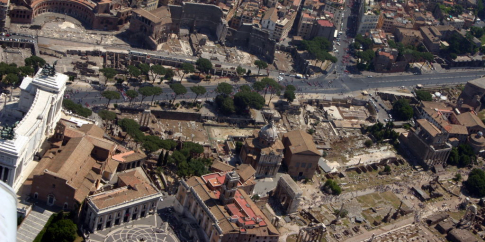 Veduta aerea dell’area dei Fori Imperiali