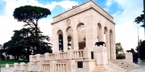 Mausoleo Ossario Garibaldino Mausoleo Ossario Garibaldino