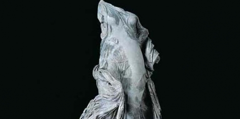 Statua femminile acefala Vittoria dei Simmaci