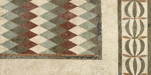 Dettaglio del mosaico a rombi policromi scoperto nel 1869 sul Quirinale