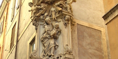 Madonna con Bembino e S. Filippo Neri - via del Pellegrino