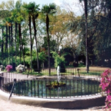 Villa Celimontana, fontana circolare sul viale delle Palme