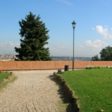 Passeggiata del Gianicolo, muro della Costituzione della Repubblica Romana del 1849