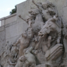 Monumento a G.Mazzini, sculture della parte centrale