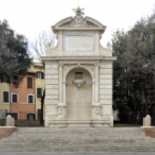 La fontana dell’acqua Paola in piazza Trilussa