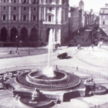 La fontana in piazza della Repubblica tra il 1888 e il 1900